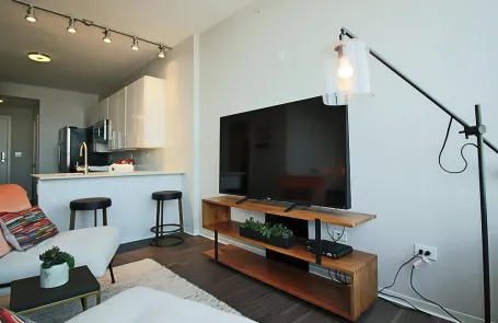 Studio West Loop Apartment