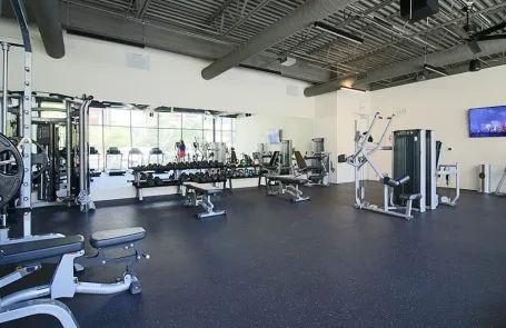 Studio University Village Apartment