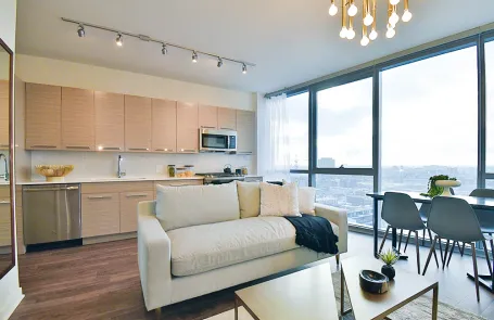 Studio West Loop Apartment