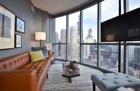 2 Bedroom West Loop Apartment