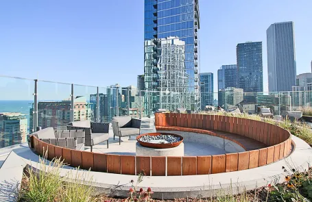 2 Bedroom Streeterville Apartment