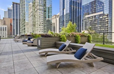 1 Bedroom Chicago Loop Apartment