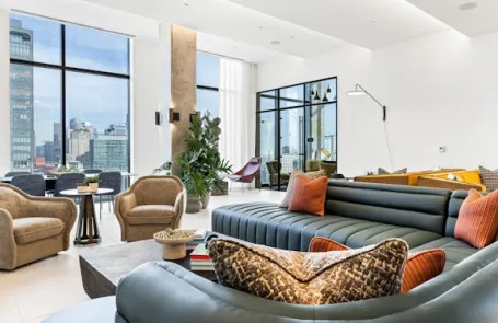 Studio West Loop Apartment