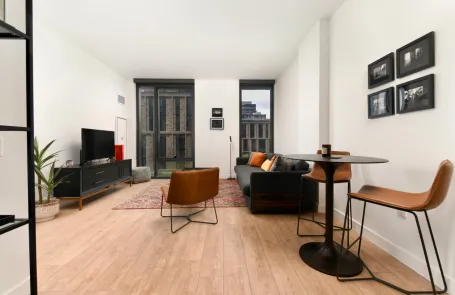 1 Bedroom West Loop Apartment