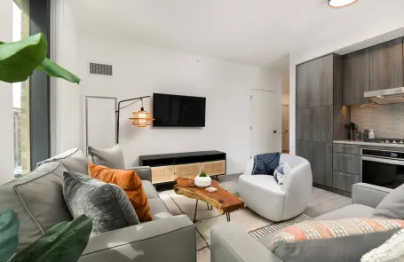 2 Bedroom West Loop Apartment