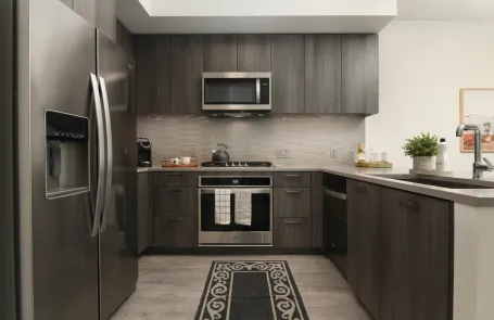 3 Bedroom West Loop Apartment