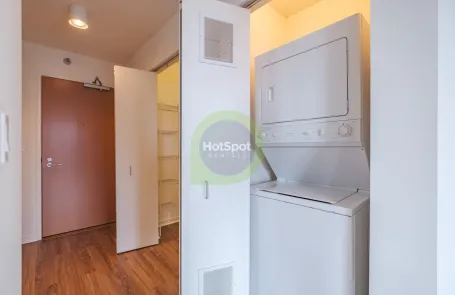 Studio River North Apartment