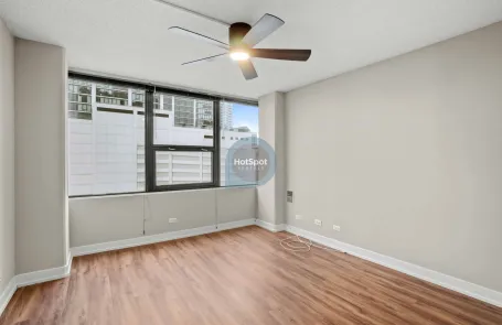 1 Bedroom South Loop Apartment