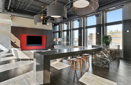 1 Bedroom Fulton Market Apartment