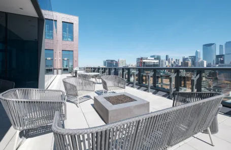 2 Bedroom West Loop Apartment