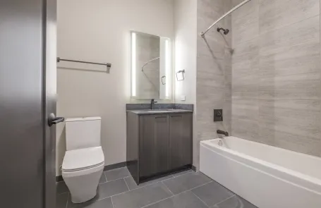 Studio West Loop Apartment