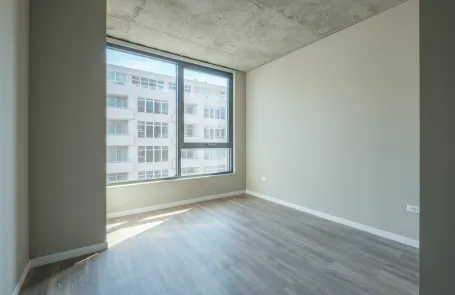 2 Bedroom West Loop Apartment