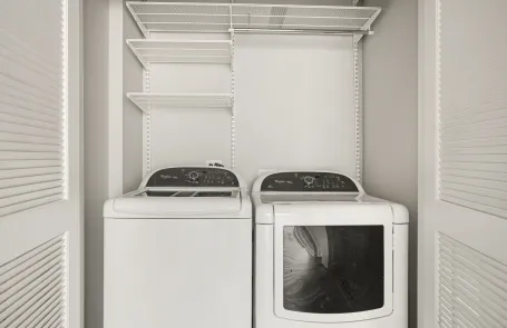 3 Bedroom West Loop Apartment