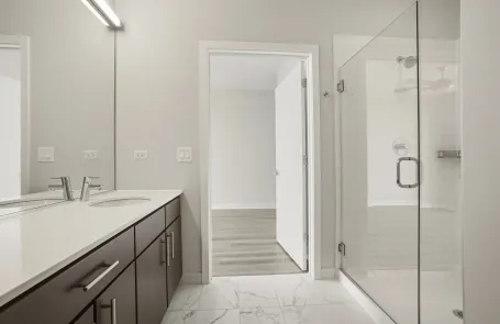 2 Bedroom West Loop Apartment