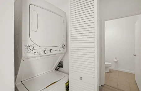 2 Bedroom Printer&#039;s Row Apartment