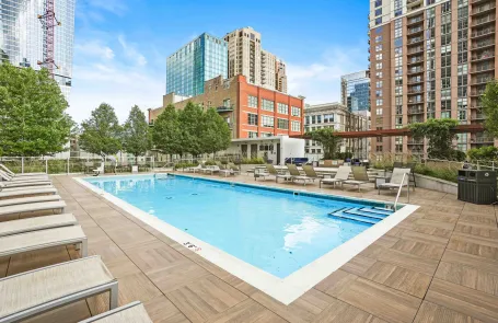 1 Bedroom South Loop Apartment