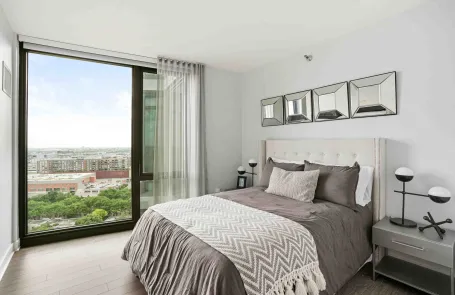 2 Bedroom South Loop Apartment