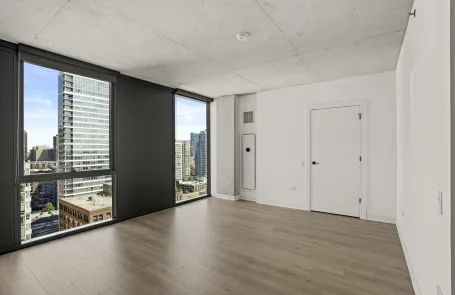 Studio South Loop Apartment