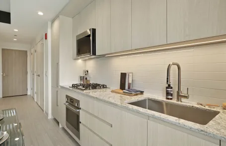 Studio Fulton Market Apartment
