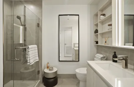 Studio Fulton Market Apartment
