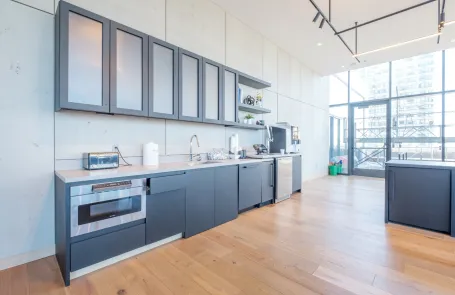 2 Bedroom South Loop Apartment