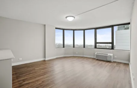 Studio South Loop Apartment