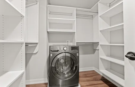 2 Bedroom South Loop Apartment