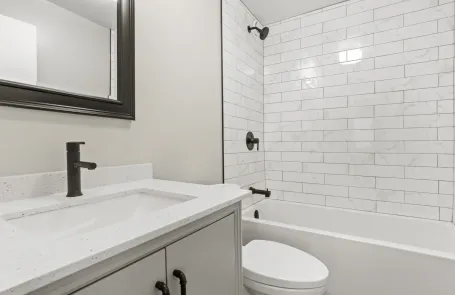2 Bedroom South Loop Apartment