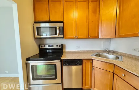 1 Bedroom Edgewater Apartment