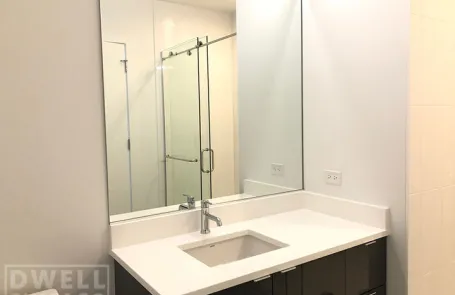 1 Bedroom Lakeview Apartment
