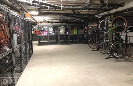 1 Bedroom Lakeview Apartment