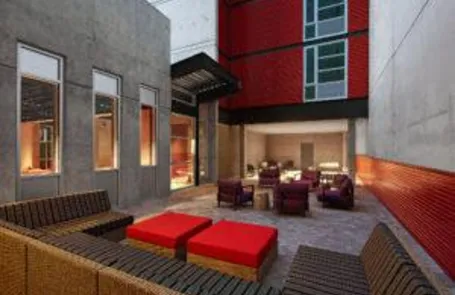 Studio Lincoln Park Apartment