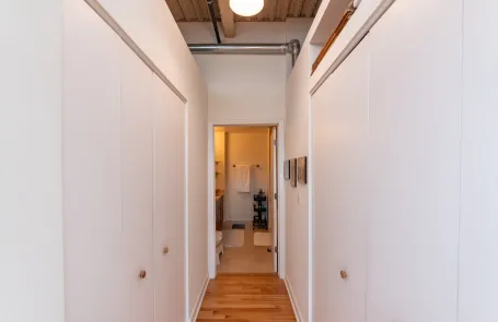 2 Bedroom Bronzeville Apartment