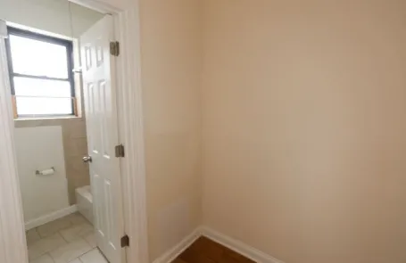 Studio Ravenswood Apartment