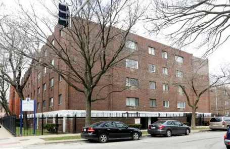 1 Bedroom Edgewater Apartment