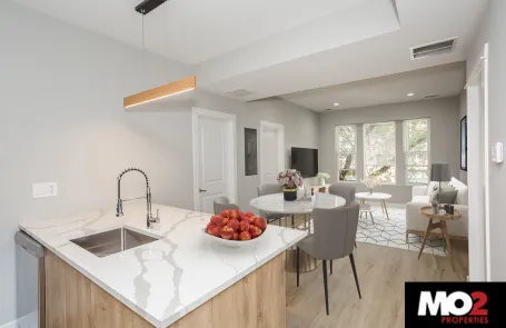 2 Bedroom Humboldt Park Apartment