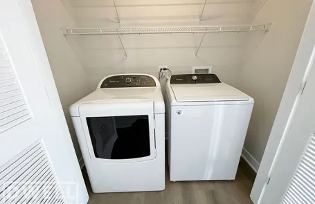 1 Bedroom West Loop Apartment