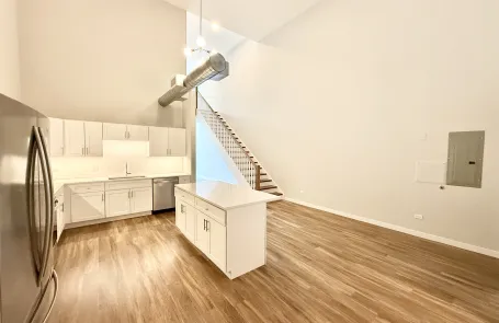 2 Bedroom Ravenswood Apartment