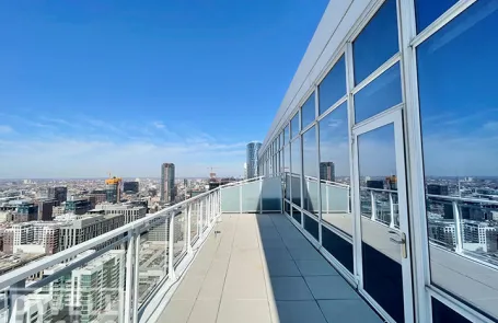 1 Bedroom West Loop Apartment