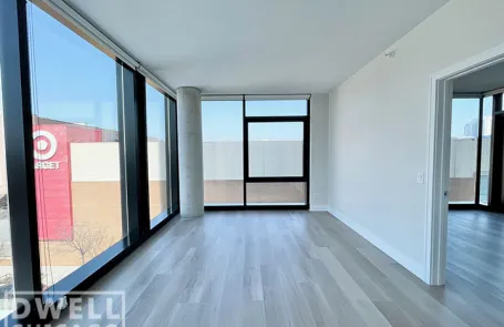 1 Bedroom West Loop Apartment