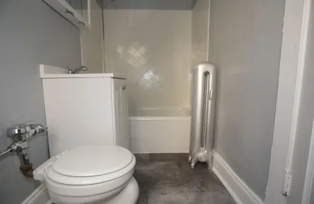 1 Bedroom Sheridan Park Apartment