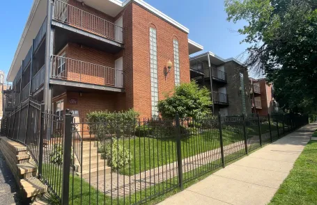 1 Bedroom Sheridan Park Apartment