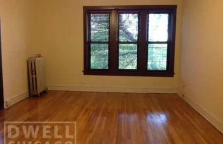 1 Bedroom Logan Square Apartment