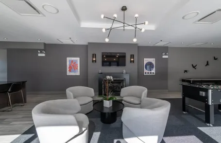 1 Bedroom Old Town Apartment