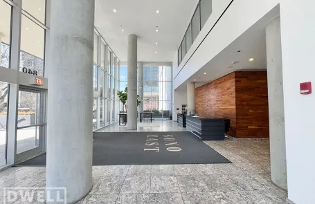 2 Bedroom Lincoln Park Apartment
