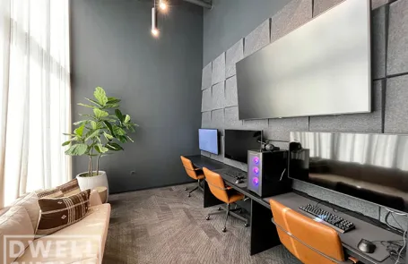 2 Bedroom West Loop Apartment