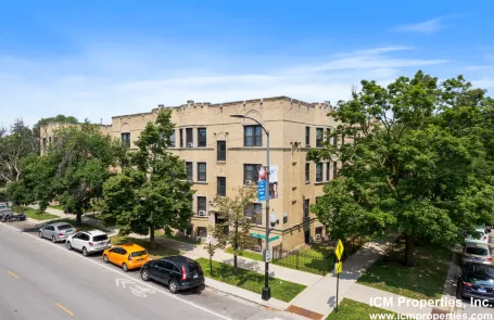 2 Bedroom Ravenswood Apartment