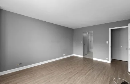 1 Bedroom Edgewater Apartment