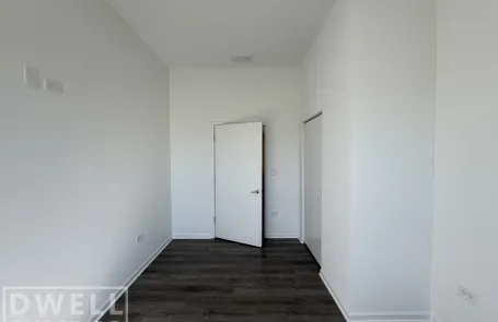 3 Bedroom Bronzeville Apartment