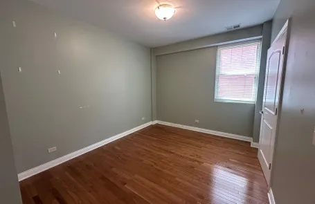 2 Bedroom Rogers Park Apartment